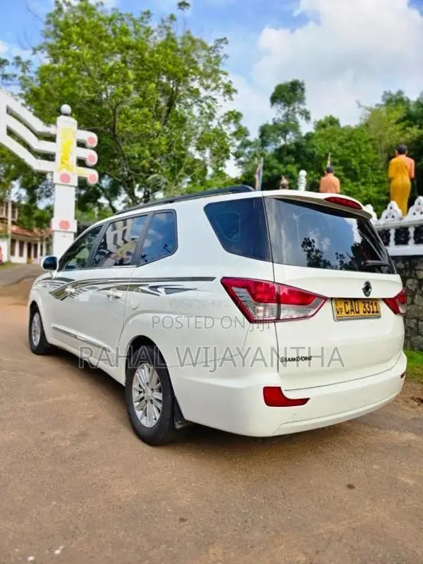 Micro Rodius 2017 Van (Used)
