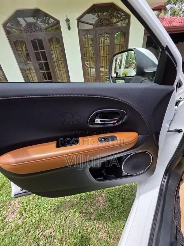 Honda Vezel Z Orange 2014 SUV (Used)