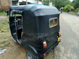 Bajaj 4 stroke 2009 Three Wheel (Used)