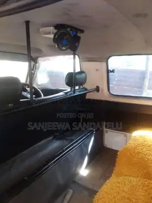 Mitsubishi L300 1986 Van (Used)
