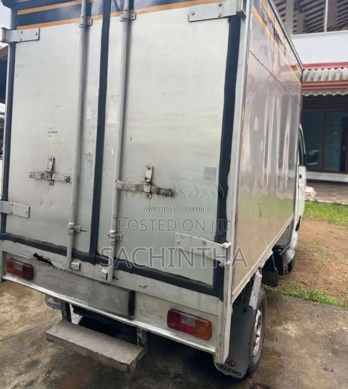 Mahindra Maxximo Plus 2013 Lorry (Used)