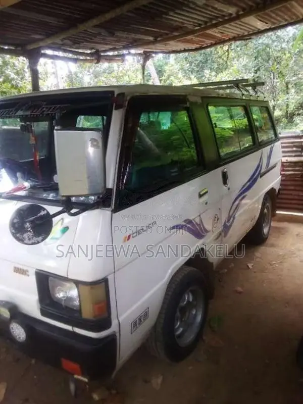 Mitsubishi L300 1986 Van (Used)