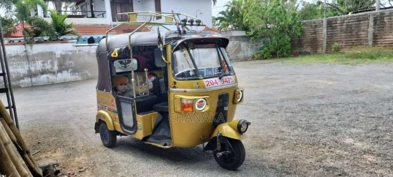 Bajaj 2 Stroke 1998 Three Wheel (Used)