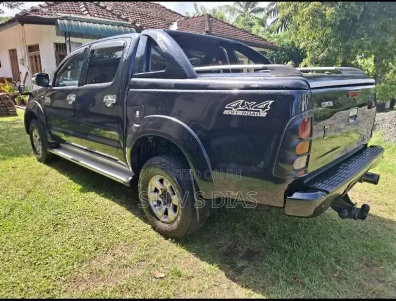 Toyota Hilux 2007 Pickup (Used)
