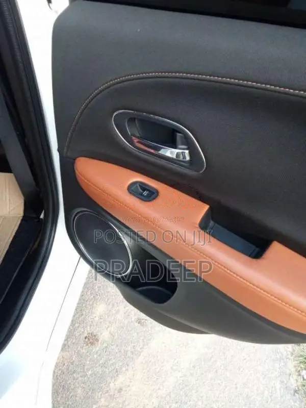 Honda Vezel 2014 SUV (Used)
