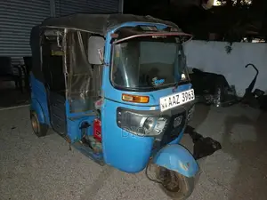 Bajaj 4 Stroke 2015 Three Wheel (Used)