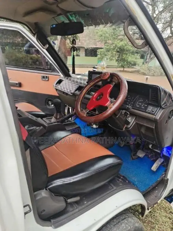 Nissan Vanette VX 1992 Van (Used)