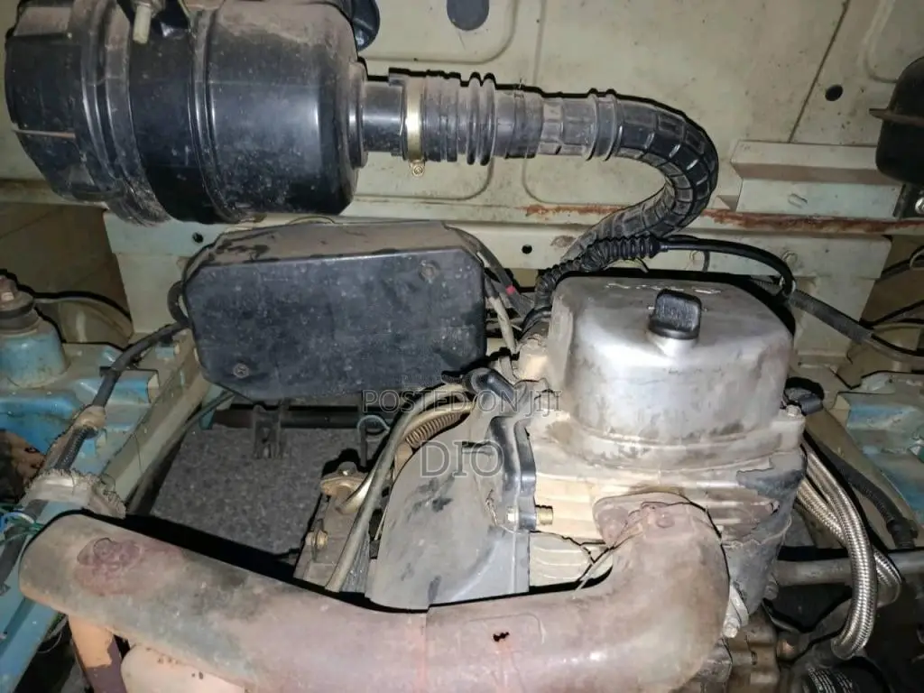 Bajaj 4 Stroke 2015 Three Wheel (Used)