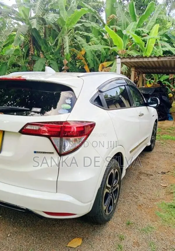 Honda Vezel 2014 SUV (Used)