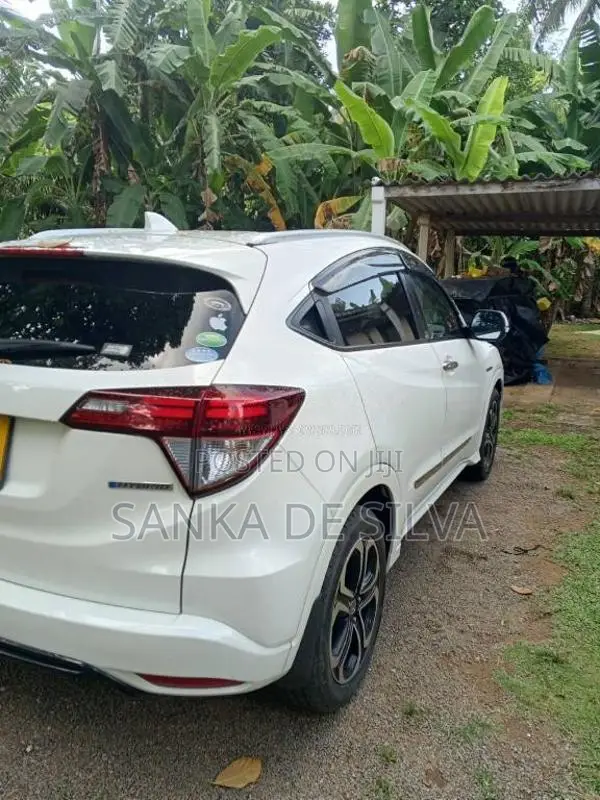 Honda Vezel 2014 SUV (Used)