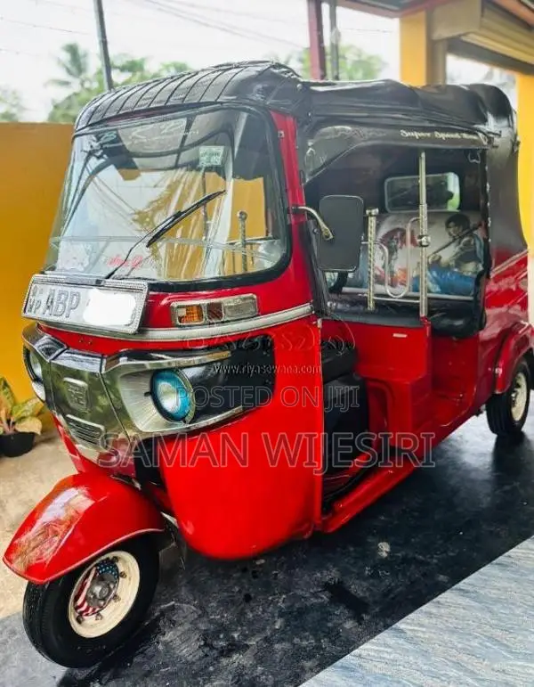 Bajaj RE 205 2017 Three Wheel (Used)