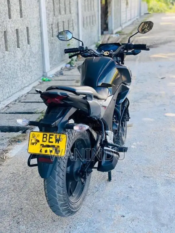 Honda HORNET 2016 Motorbike (Used)