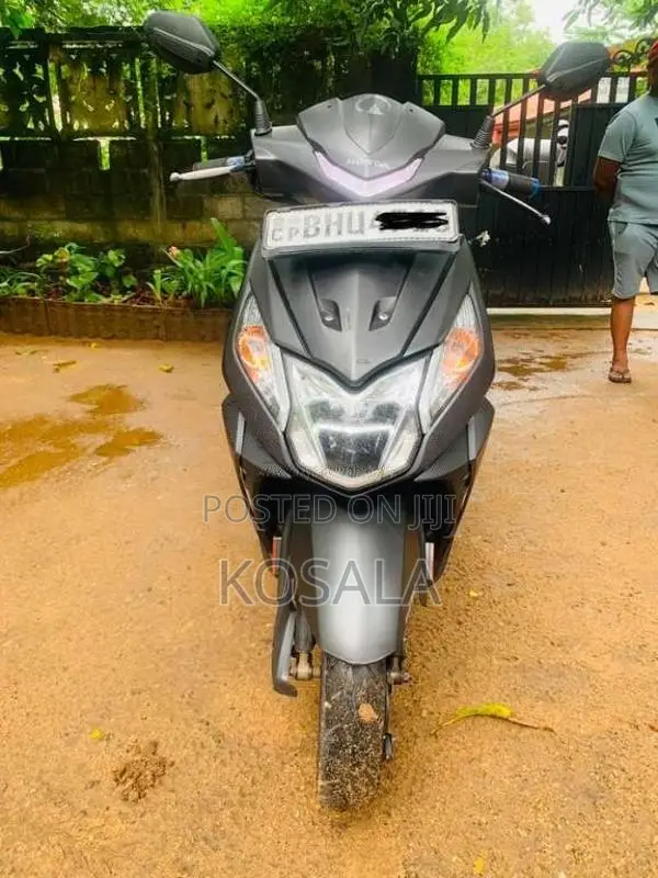 Honda Dio 2019 Motorbike (Used)