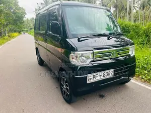Mitsubishi MiniCab 2015 Van (Used)