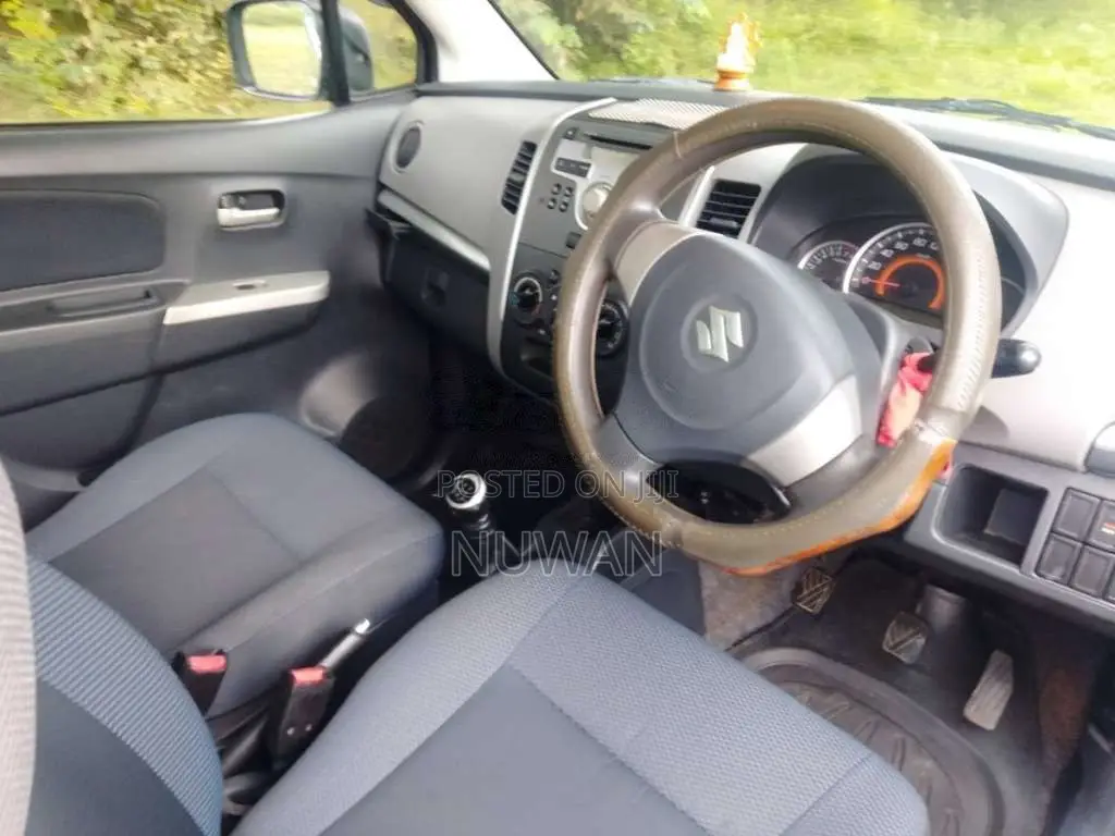 Suzuki Wagon R 2011 Car (Used)