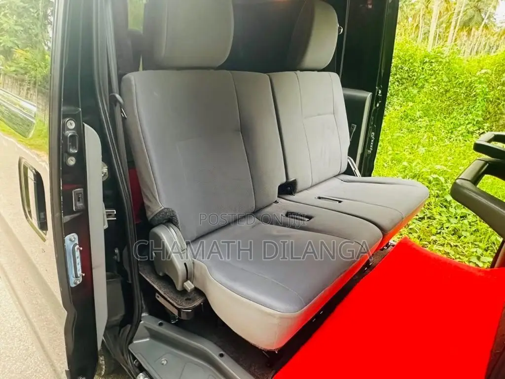 Mitsubishi MiniCab 2015 Van (Used)