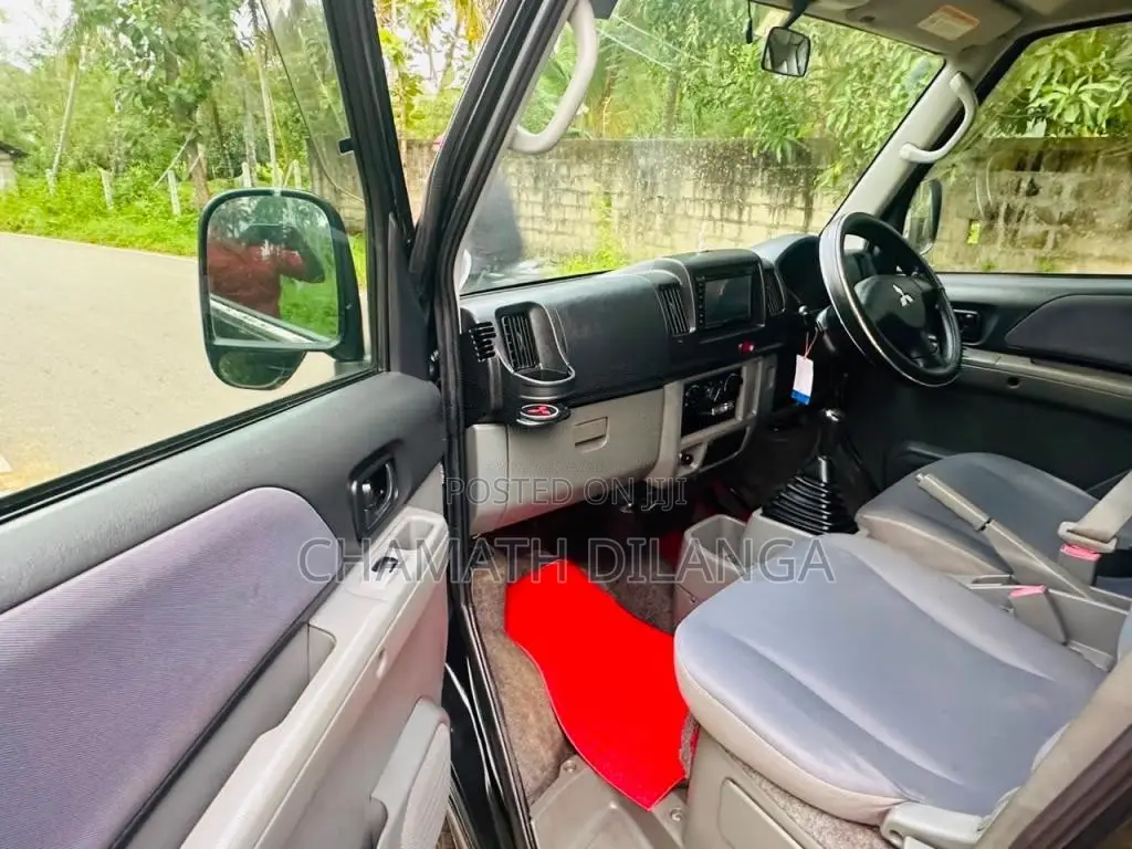 Mitsubishi MiniCab 2015 Van (Used)
