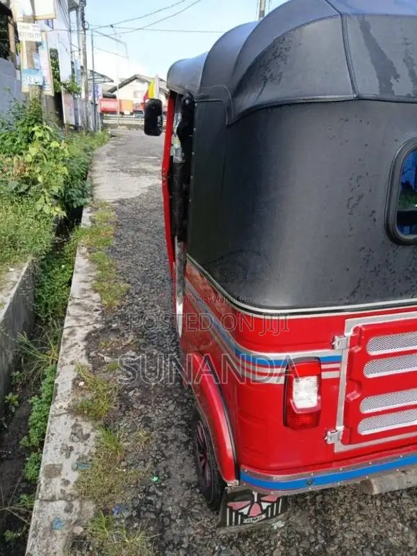 Bajaj RE 4 Stroke 2016 Three Wheel (Used)