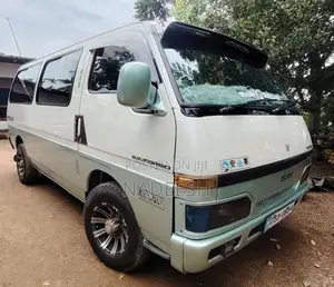 Isuzu Fargo 1994 Van (Used)