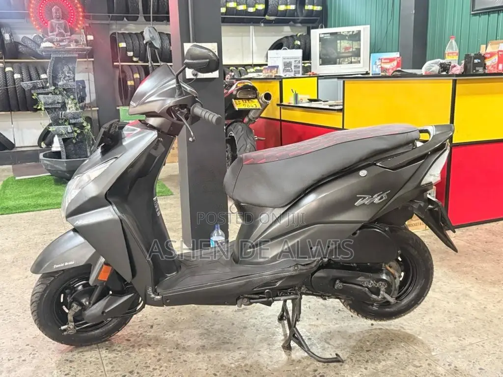 Honda Dio 2014 Motorbike (Used)