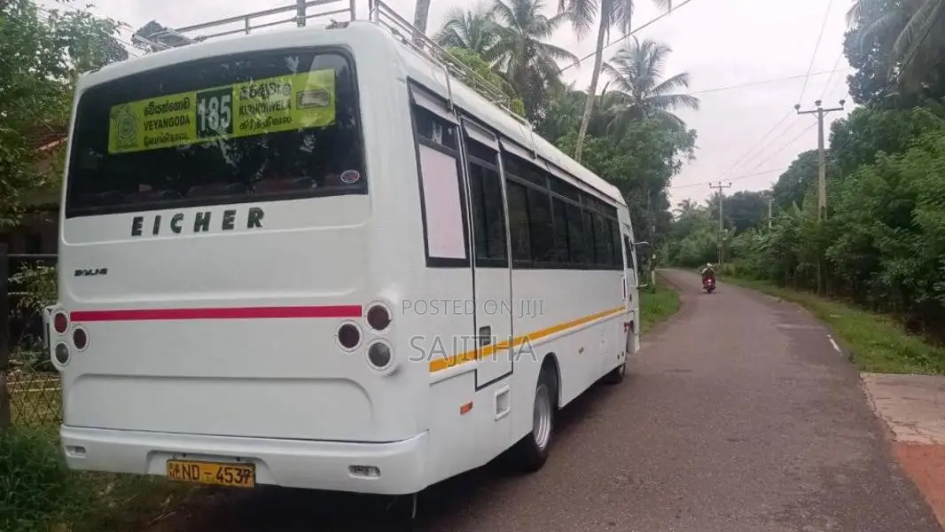 Eicher Skyline 2018 Bus (Used)