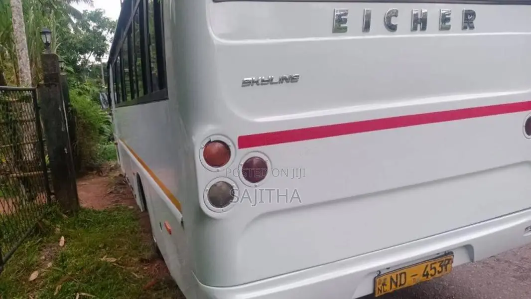Eicher Skyline 2018 Bus (Used)