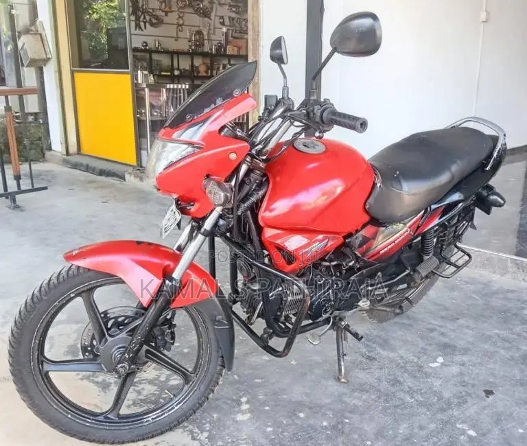 Hero-Honda Glamour 2011 Motorbike (Used)