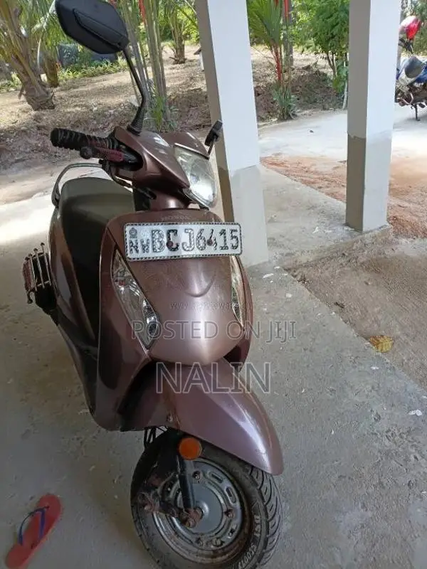 Honda Activa 2014 Motorbike (Used)