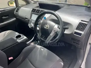Toyota Prius ALPHA 2013 Car (Used)