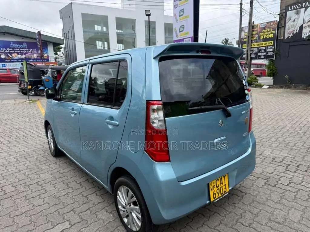 Suzuki Wagon R FX 2016 Car (Used)