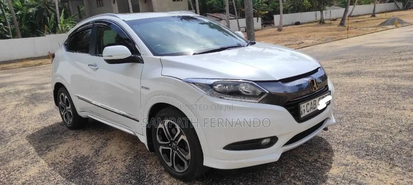 Honda Vezel 2014 Car (Used)
