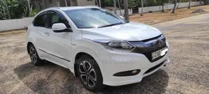 Honda Vezel 2014 Car (Used)