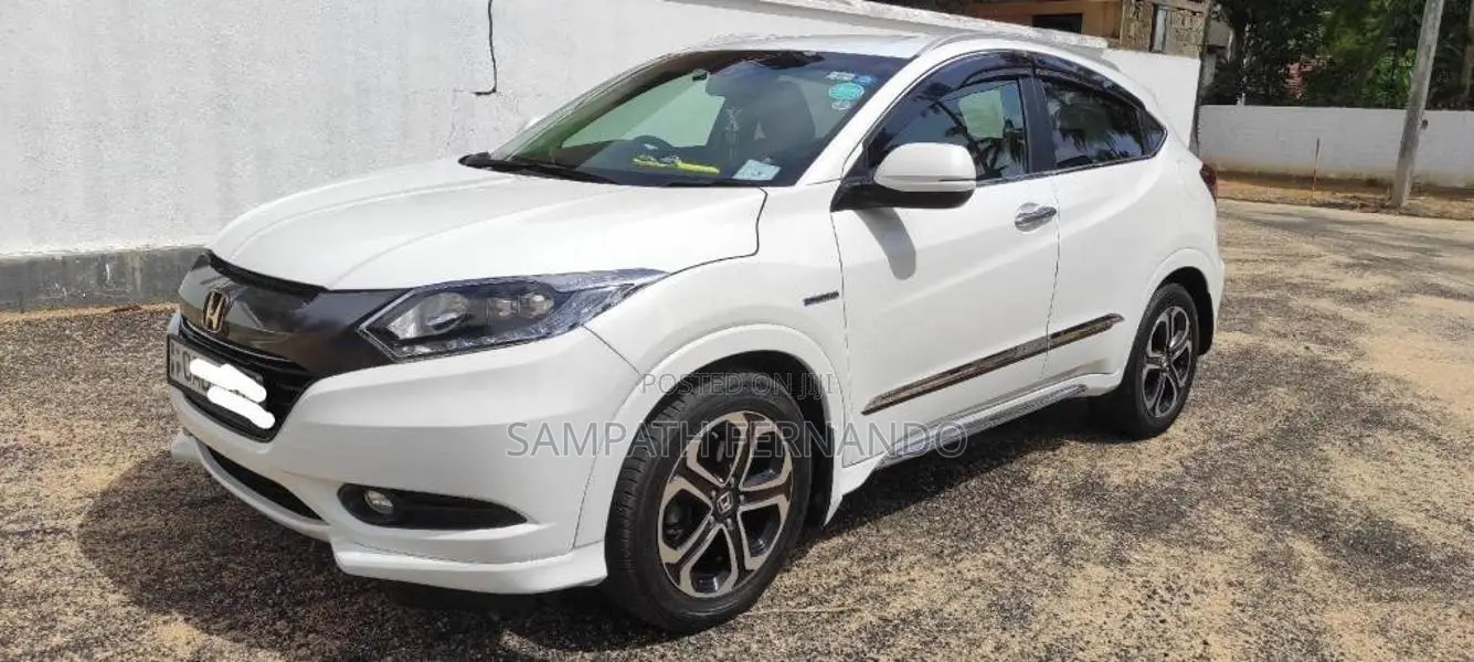 Honda Vezel 2014 Car (Used)