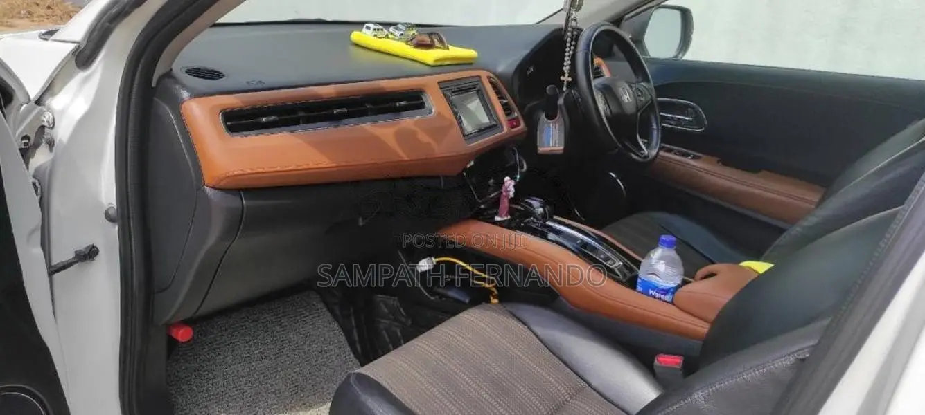Honda Vezel 2014 Car (Used)