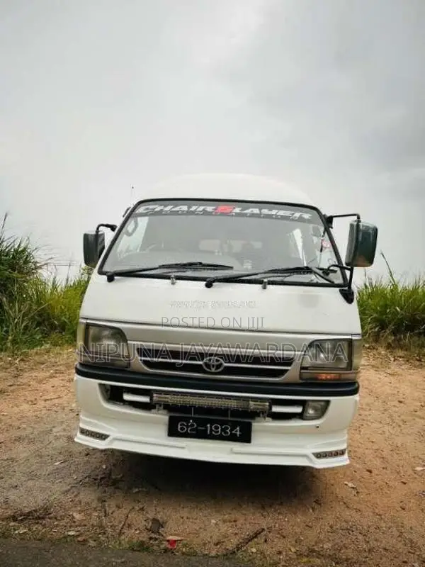 Toyota Dolphin 1991 Van (Used)