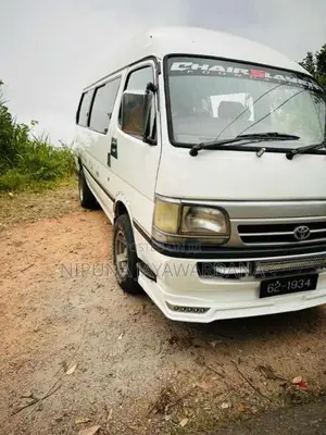 Toyota Dolphin 1991 Van (Used)
