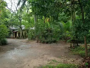 Land with House for Sale in Mawanella