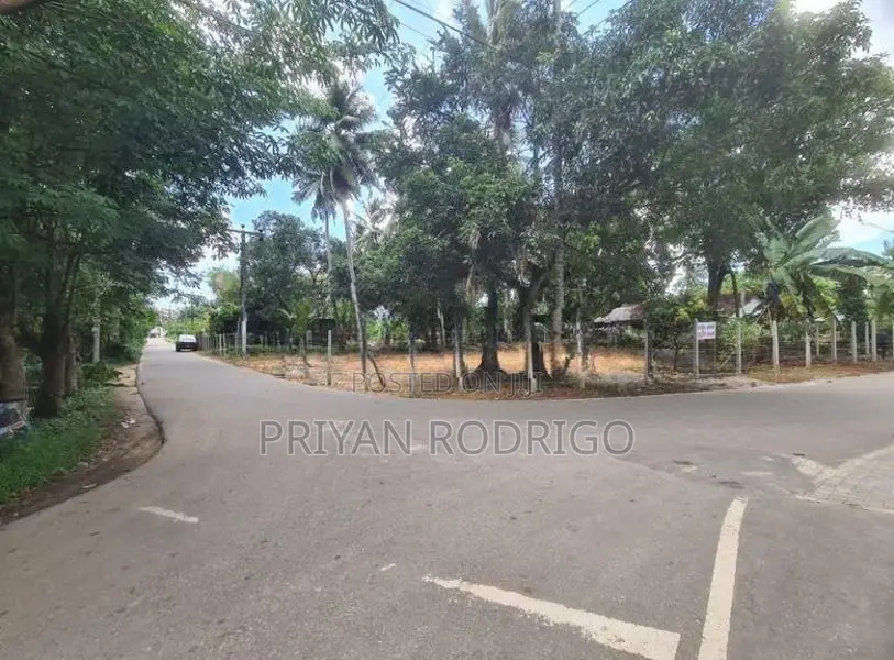 270 Perches of Commercial Land for Sale in Malabe