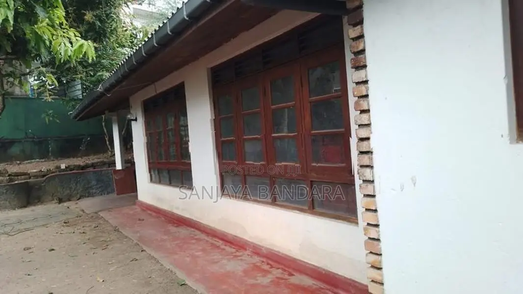 House for Sale in Vijaya Road, Kolonnawa
