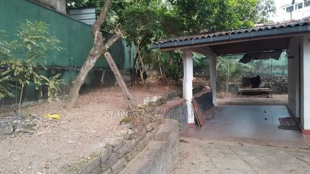 House for Sale in Vijaya Road, Kolonnawa