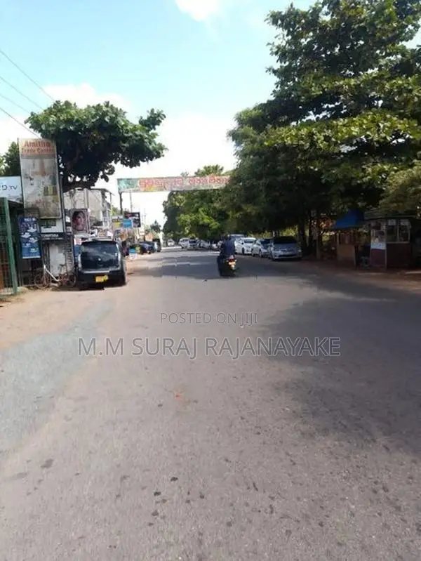 Land for Sale in Katunayake - Averiwatte