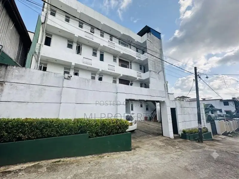 ( Yc-1143) Valuable Commercial Hostel Building Sale in Malabe