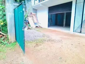 Commercial Building for Rent Pilimathalawa