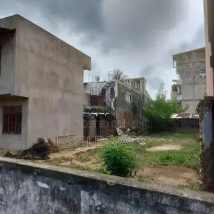 Land for Sale in Navinna