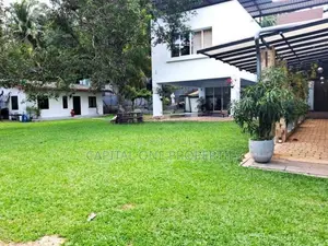 A Stunning Spacious House For Rent Located In Rajagiriya - 4040U