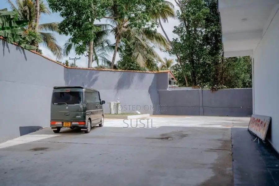 AC Rooms for Short Term Rent in Galle