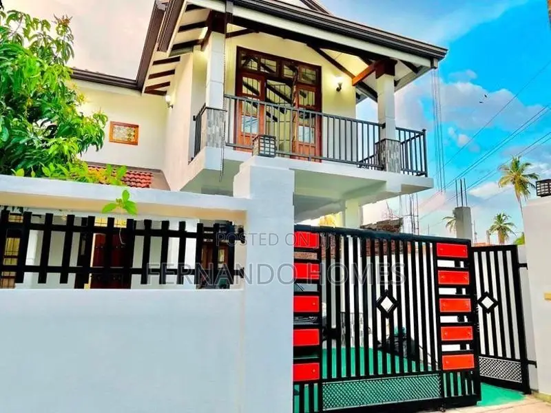 Good ර්.10ක ඉදිකල හොද තත්වයේ නව නිවස විකිණීමට මීගමුව