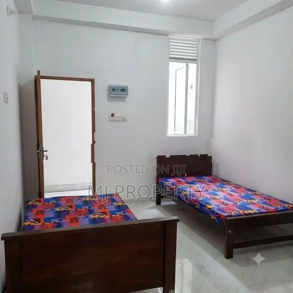 ( Yc-1143) Valuable Commercial Hostel Building Sale in Malabe
