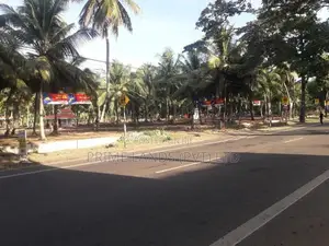 ව්‍යාපාරික බිම් කොටසක් විකිනීමට අඹගස්වැව