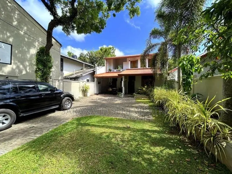 Good Investment - House in Nugegoda Only 500 meters Away 4 Town